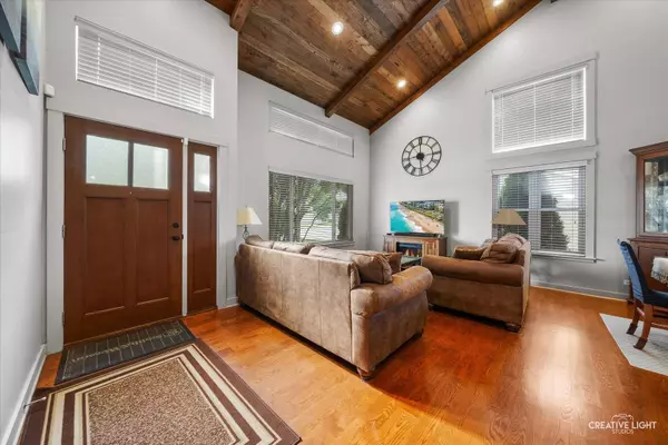 189 Cross ST, Sugar Grove, IL 60554