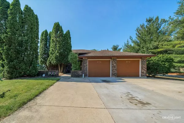 272 Maple ST, Sugar Grove, IL 60554