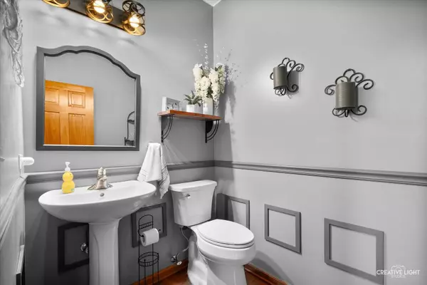 150 Oxford AVE, Sugar Grove, IL 60554