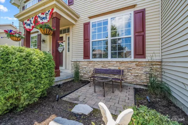 150 Oxford AVE, Sugar Grove, IL 60554