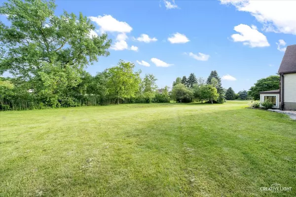 5250 Douglas RD, Oswego, IL 60543