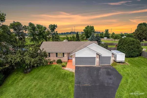 3455 Valley Woods DR, Cherry Valley, IL 61016