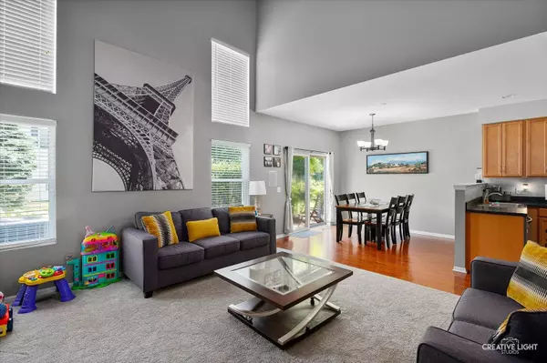 1863 Candlelight CIR #1863, Montgomery, IL 60538