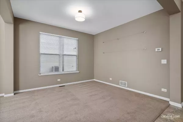 3177 Whirlaway LN, Montgomery, IL 60538