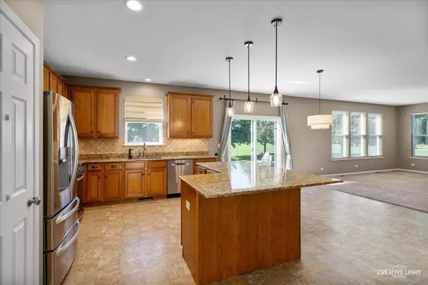 3177 Whirlaway LN, Montgomery, IL 60538