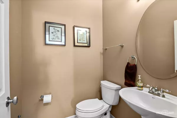 3177 Whirlaway LN, Montgomery, IL 60538