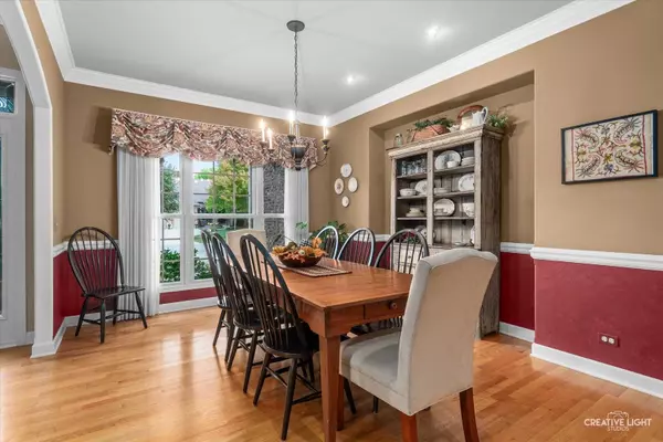 611 Pine ST, Sugar Grove, IL 60554