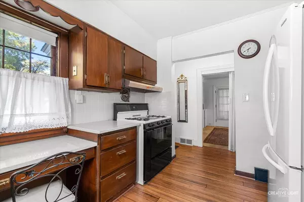 203 S Calumet AVE, Aurora, IL 60506