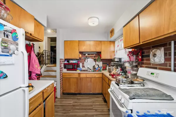 28 Seneca DR, Montgomery, IL 60538