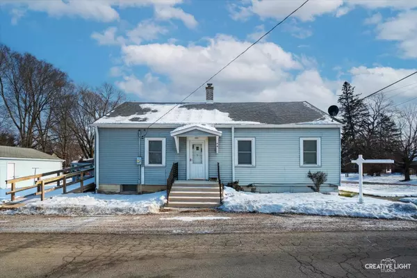 2 N Van Buren ST, Newark, IL 60541