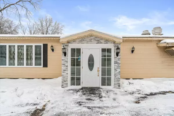 209 W South ST, Plano, IL 60545