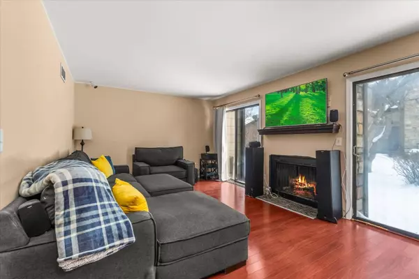 111 Aberdeen CT, Geneva, IL 60134