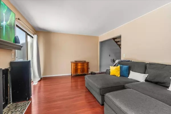 111 Aberdeen CT, Geneva, IL 60134