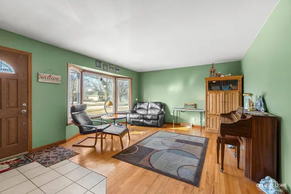 2245 Copley ST, Aurora, IL 60506