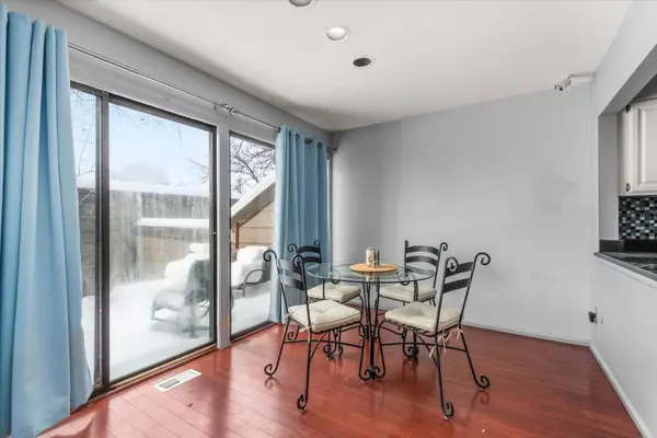 111 Aberdeen CT, Geneva, IL 60134