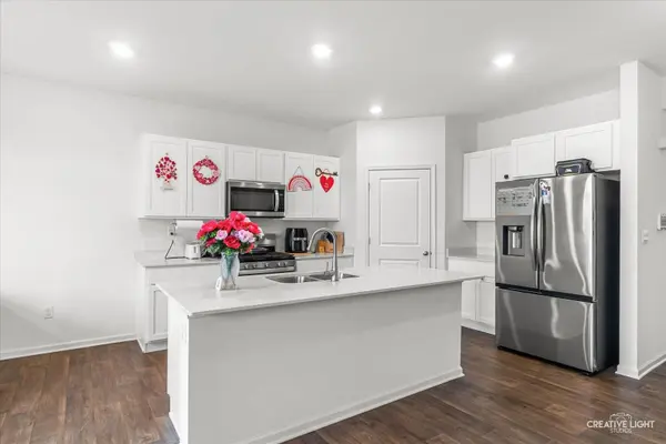 2730 Berrywood LN, Yorkville, IL 60560