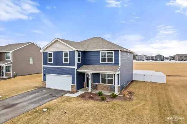 2730 Berrywood LN, Yorkville, IL 60560