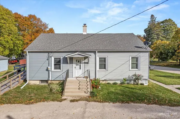 2 N Van Buren ST, Newark, IL 60541