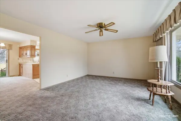 953 Sheffer RD, Aurora, IL 60505