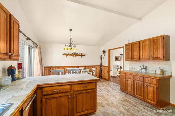 273 Bastian DR, Sugar Grove, IL 60554