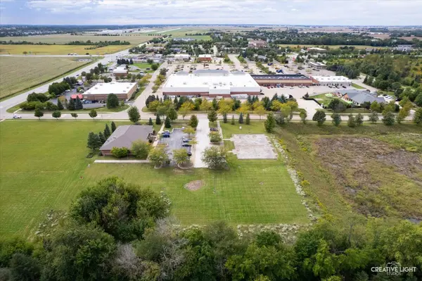 235 Capitol DR, Sugar Grove, IL 60554