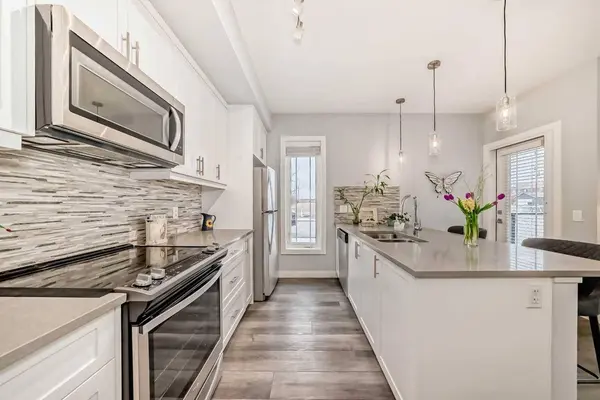 100 Auburn Meadows MNR SE #110, Calgary, AB T3M 3H2