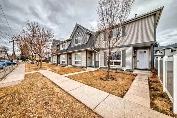 75 Erin Croft CRES SE #30, Calgary, AB T2B 2T8