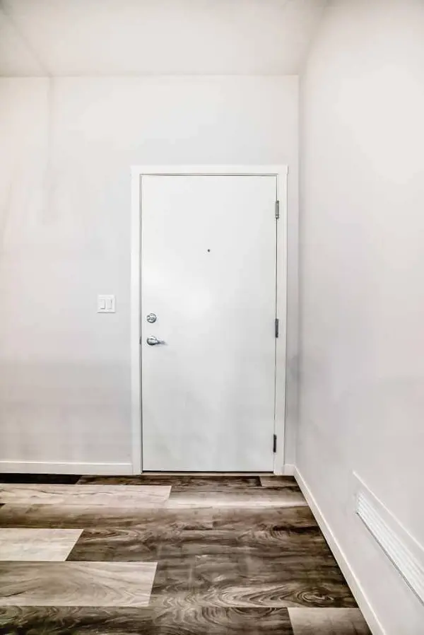 4150 Seton DR SE #307, Calgary, AB T3M 3C7