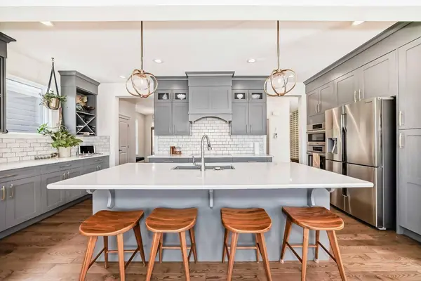 23 Cranbrook LN SE, Calgary, AB T3M 2J5