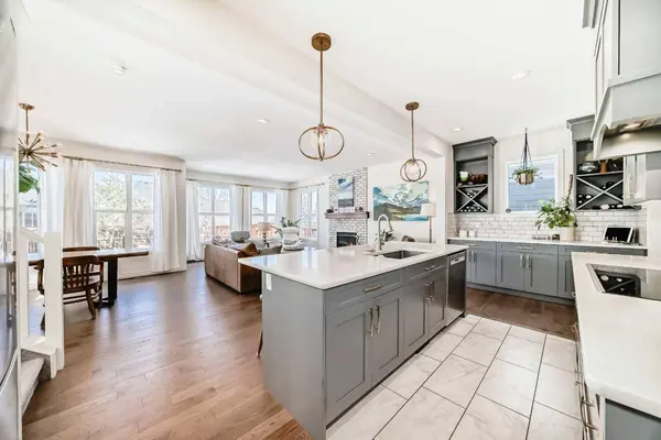 23 Cranbrook LN SE, Calgary, AB T3M 2J5