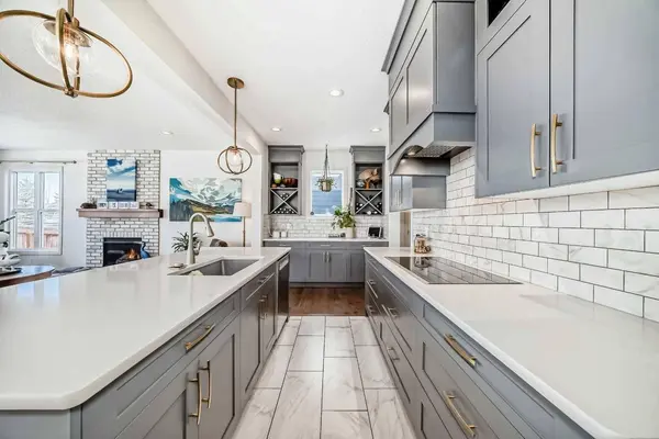 23 Cranbrook LN SE, Calgary, AB T3M 2J5