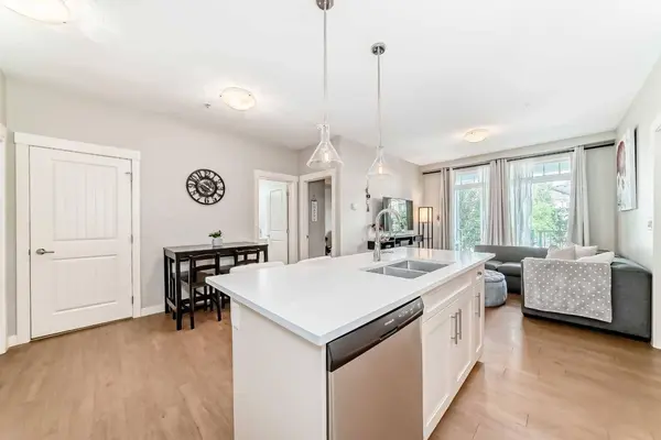 130 Auburn Meadows VW SE #107, Calgary, AB T3M 2P3