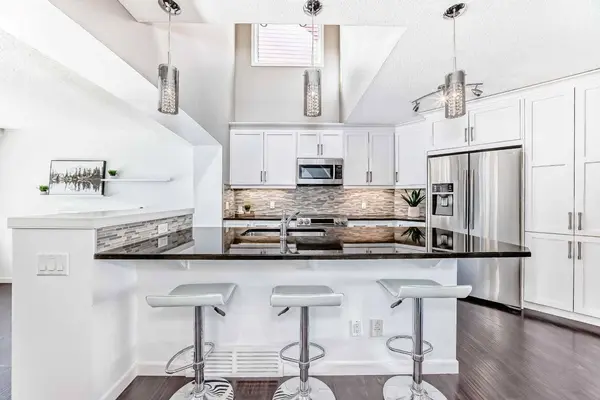 182 Auburn Crest GN SE, Calgary, AB T3M 1P7