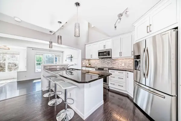 182 Auburn Crest GN SE, Calgary, AB T3M 1P7