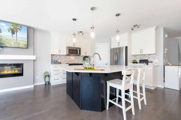 111 Auburn Meadows PL SE, Calgary, AB T3M 2H5