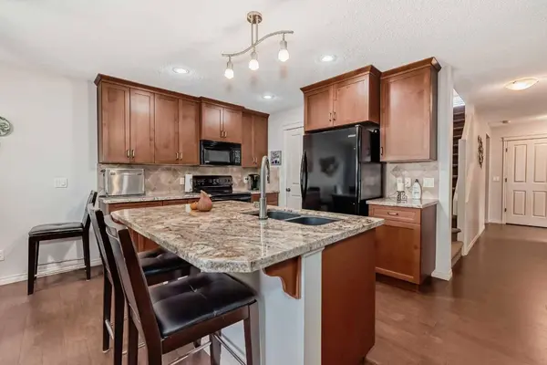 785 Auburn Bay BLVD SE, Calgary, AB T3M 0H5