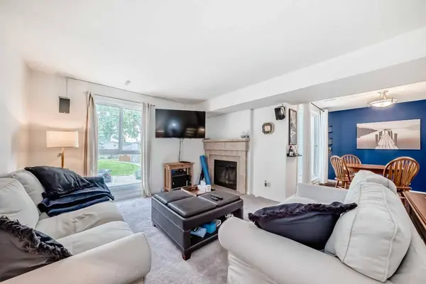 13104 Elbow DR SW #704, Calgary, AB T2W 2P2