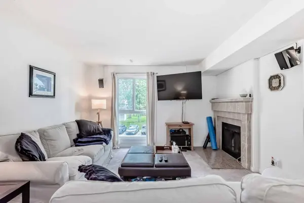 13104 Elbow DR SW #704, Calgary, AB T2W 2P2