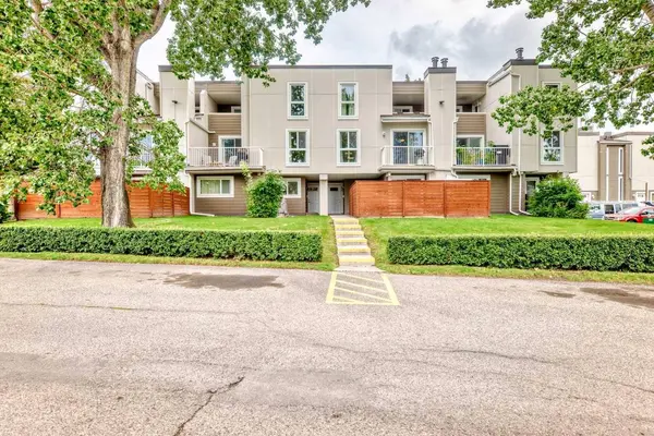 13104 Elbow DR SW #704, Calgary, AB T2W 2P2