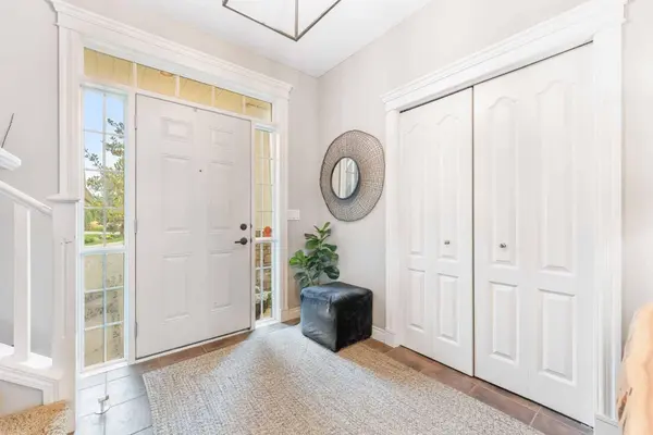 20 Auburn Sound TER SE, Calgary, AB T3M 1L6