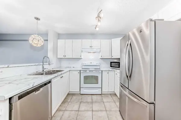 8 Bridlecrest DR SW #2238, Calgary, AB T2Y 0H7