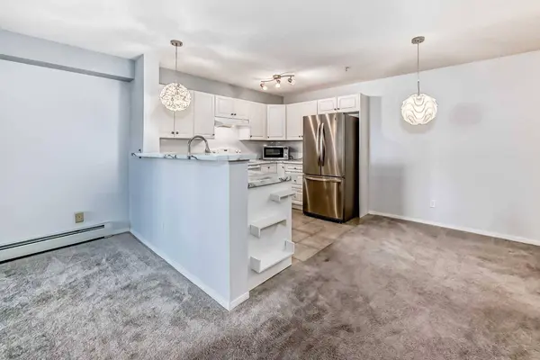 8 Bridlecrest DR SW #2238, Calgary, AB T2Y 0H7