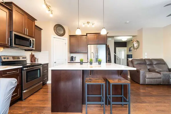 719 Hampton Hills DR NE, High River, AB T1V 0E6