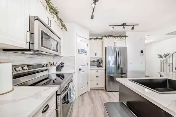 14 Autumn CRES SE, Calgary, AB T3M 0H6