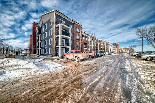 755 Copperpond BLVD SE #3108, Calgary, AB T2Z 4R2