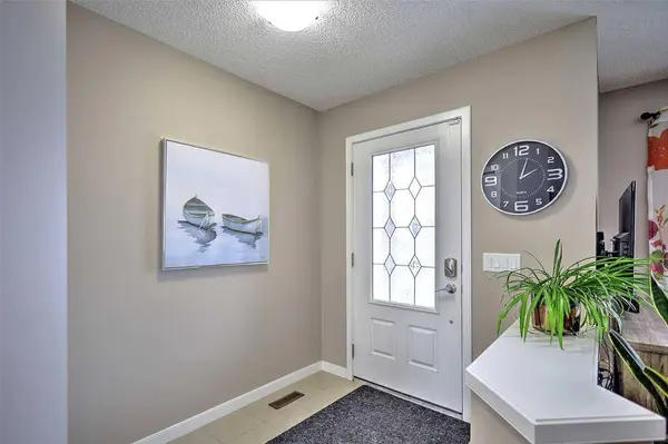 388 Auburn Crest WAY SE, Calgary, AB T3M 1P9