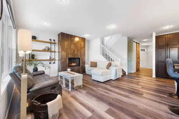 128 Auburn Bay AVE SE, Calgary, AB T3M 0K7