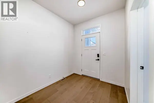 120 Seton Villas SE, Calgary, AB T3M3L9