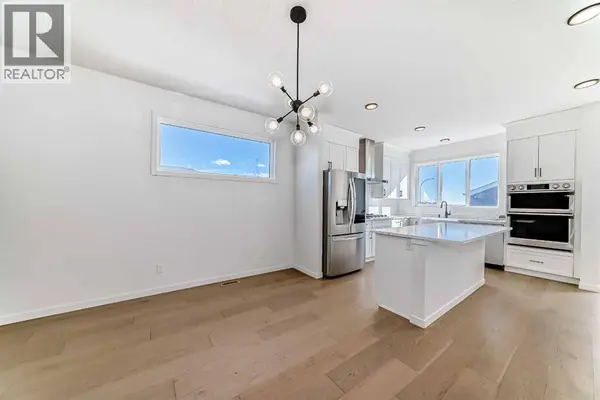 120 Seton Villas SE, Calgary, AB T3M3L9