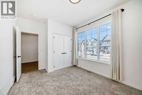 120 Seton Villas SE, Calgary, AB T3M3L9